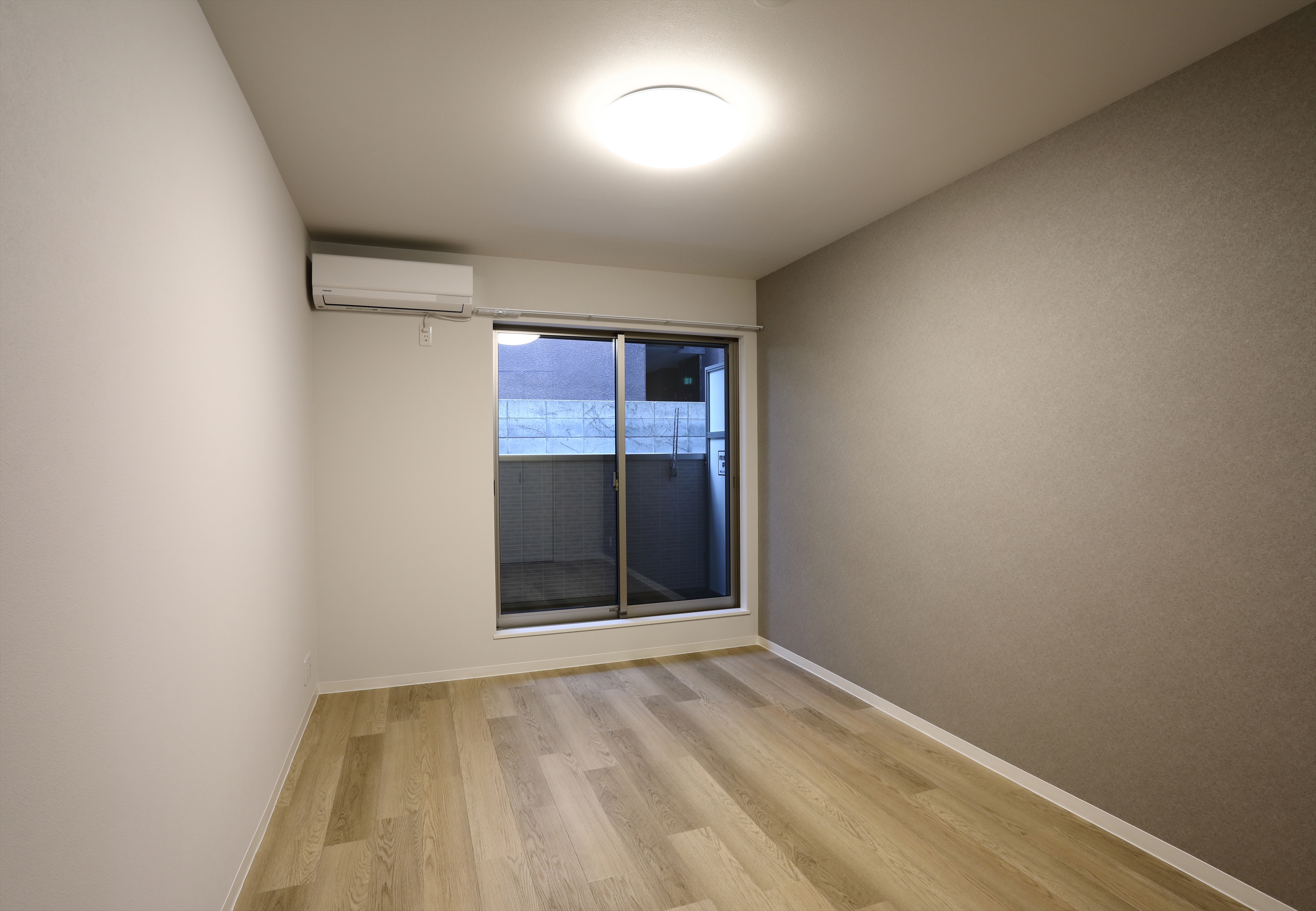 写真の説明を入れます